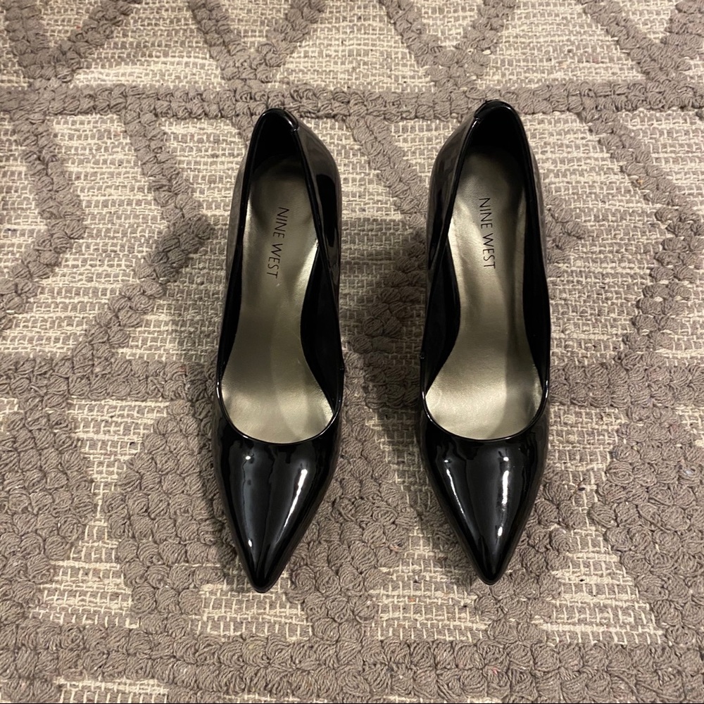NINE WEST - Black Heels
